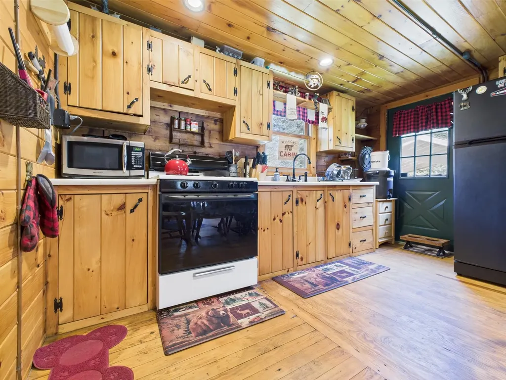 379 Haynes Road Stewartstown NH 03576