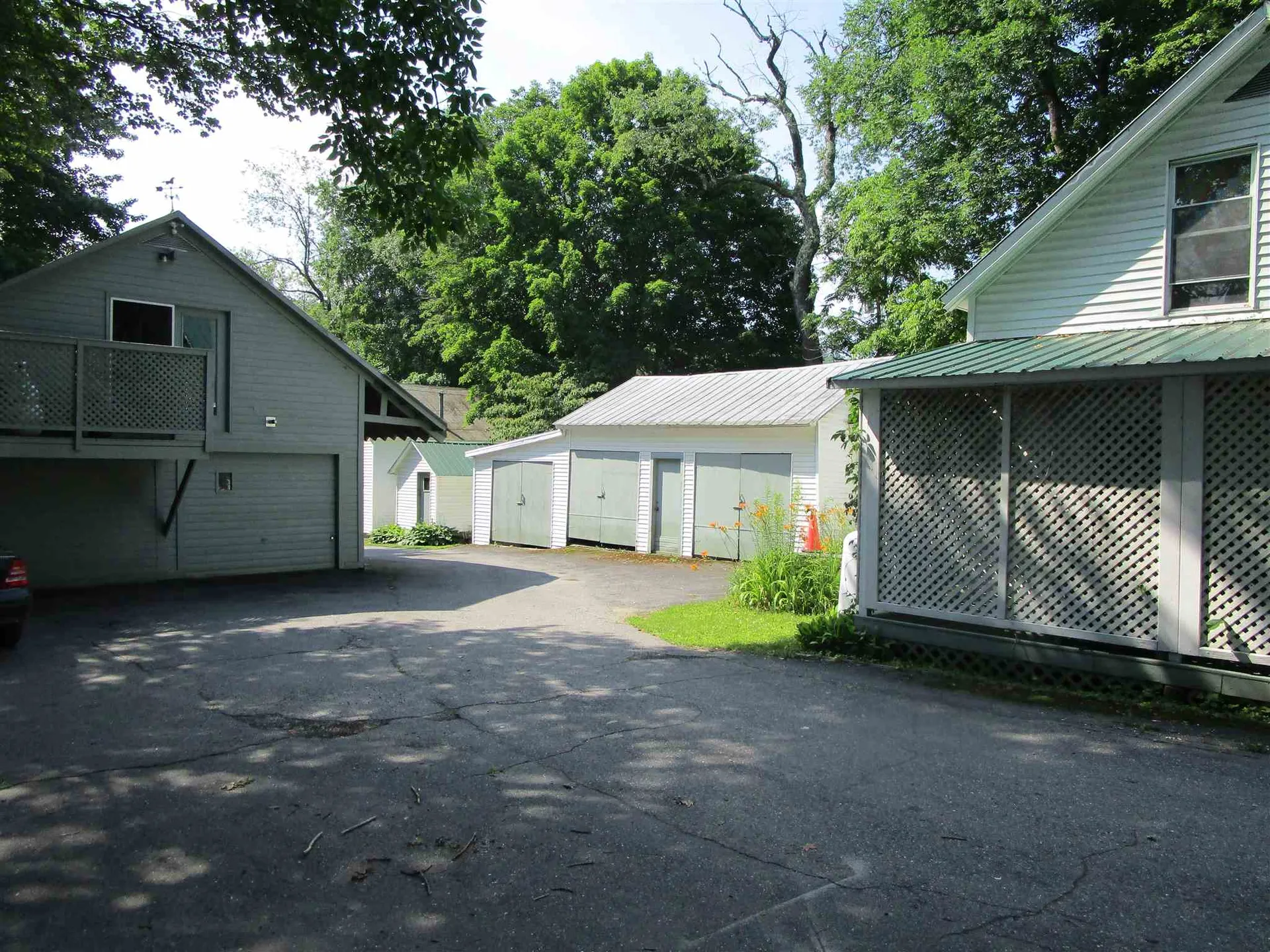 1950 North Main Street Londonderry VT 05148