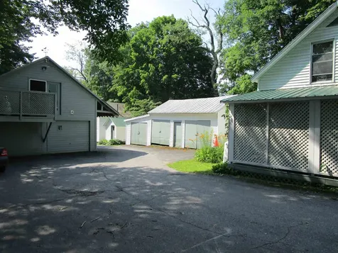 1950 North Main Street Londonderry VT 05148