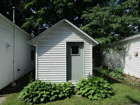 1950 North Main Street Londonderry VT 05148