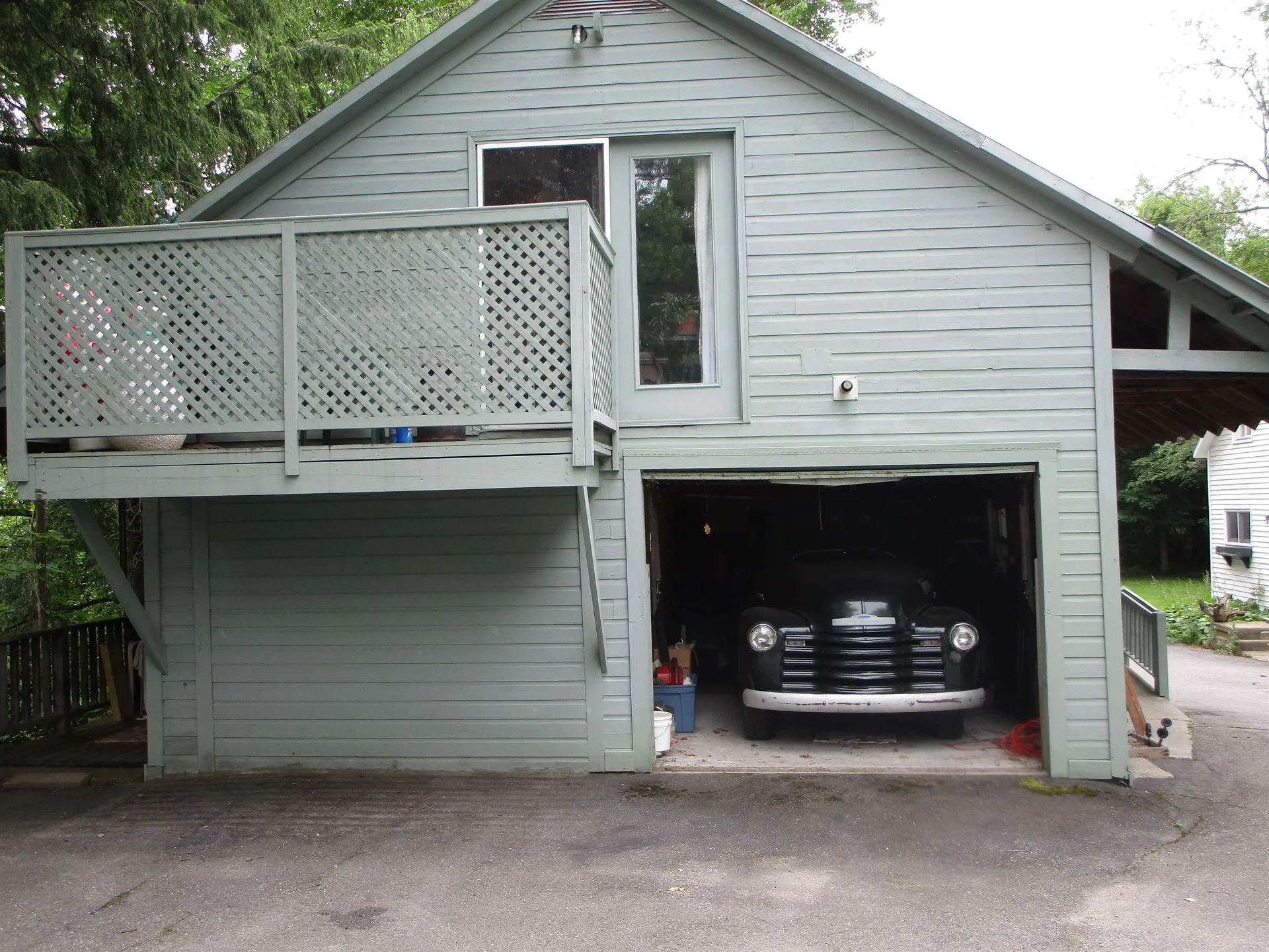 1950 N. Main Street Londonderry VT 05148