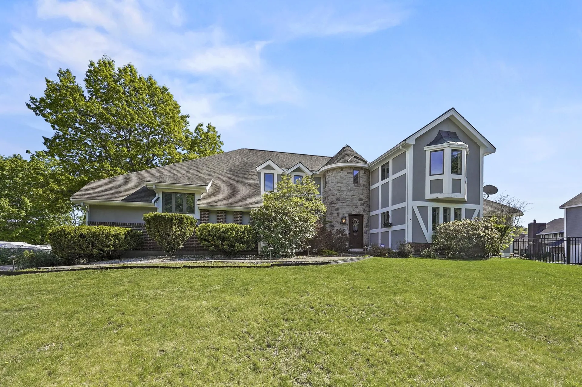 3 Ball Avenue Salem NH 03079