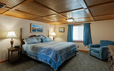 16 Pine Tree Road Newport NH 03773