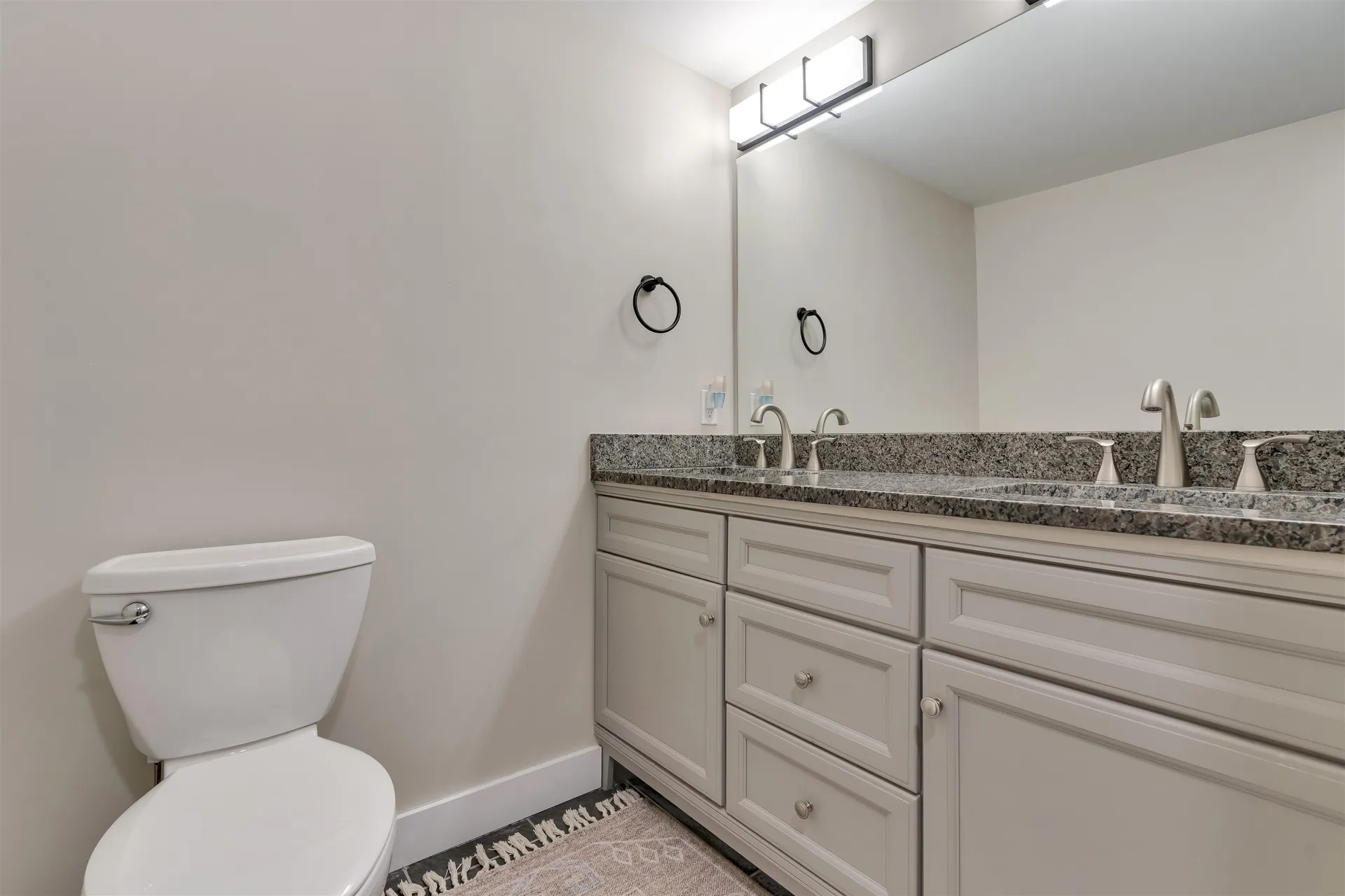 171 Court Street Exeter NH 03833