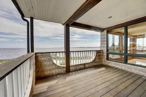 5 Great Boars Head Avenue Hampton NH 03842