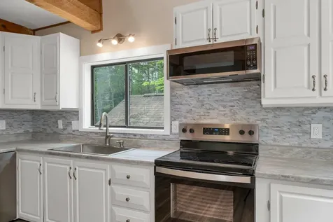 232 Pine River Path Effingham NH 03882