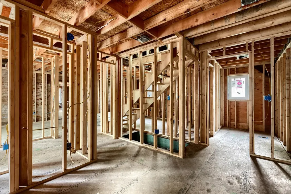 7 Commonwealth Avenue Ludlow VT 05149