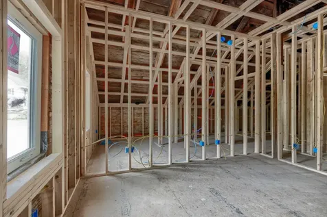 7 Commonwealth Avenue Ludlow VT 05149