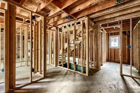 7 Commonwealth Avenue Ludlow VT 05149