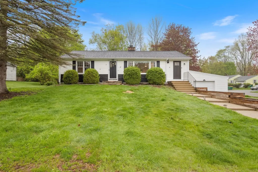 4 Thomas Street Rochester NH 03867