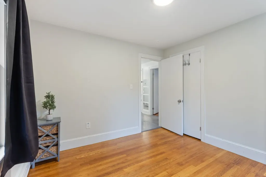 4 Thomas Street Rochester NH 03867