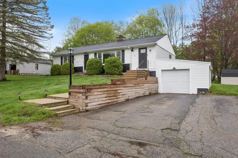 4 Thomas Street Rochester NH 03867