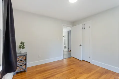 4 Thomas Street Rochester NH 03867