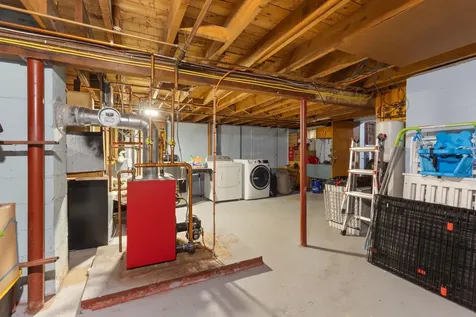 4 Thomas Street Rochester NH 03867