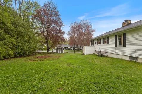 4 Thomas Street Rochester NH 03867