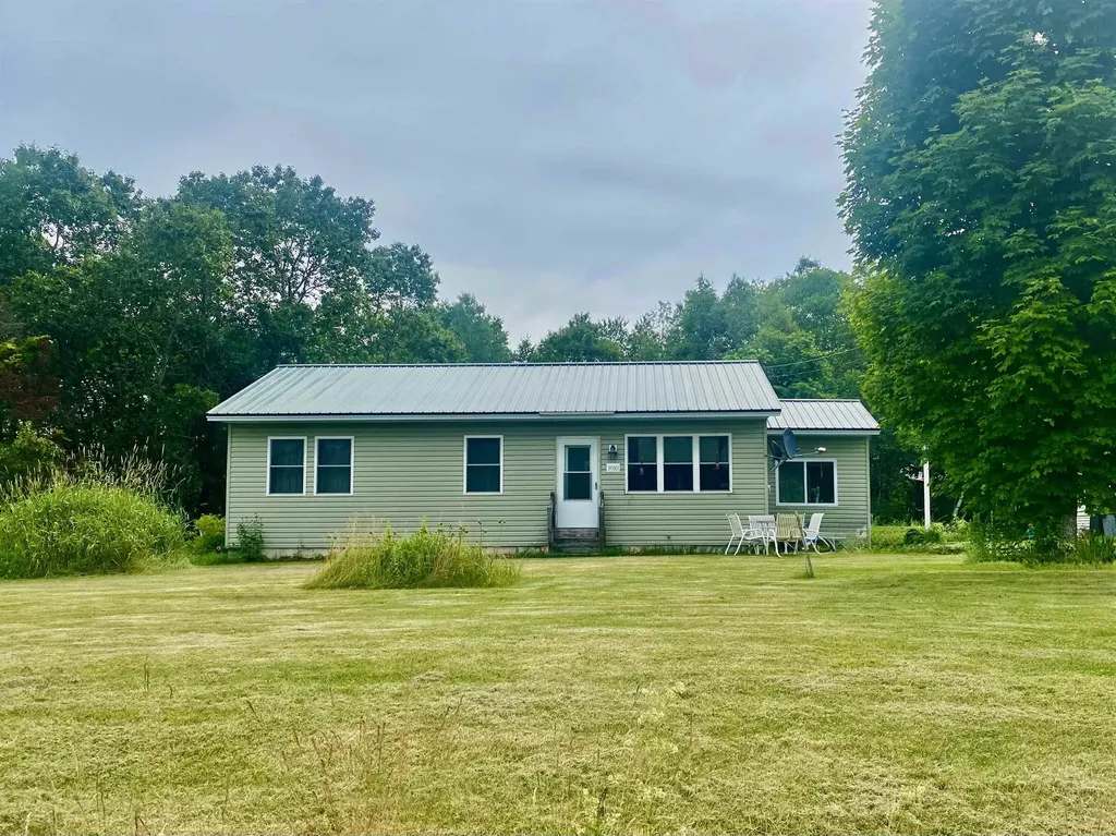 1810 Route 102 Canaan VT 05903