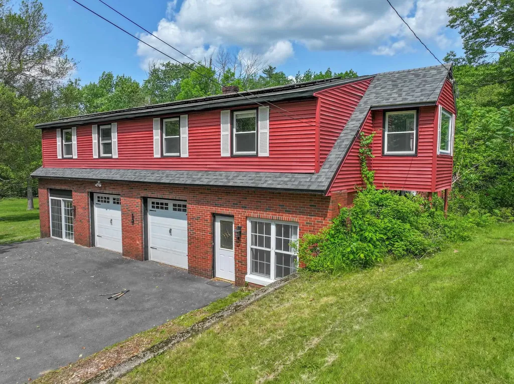 7 Pond Road Derry NH 03038