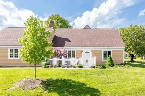 7 Harvest Lane Laconia NH 03246