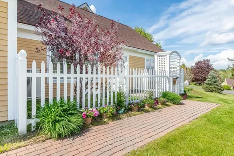 7 Harvest Lane Laconia NH 03246