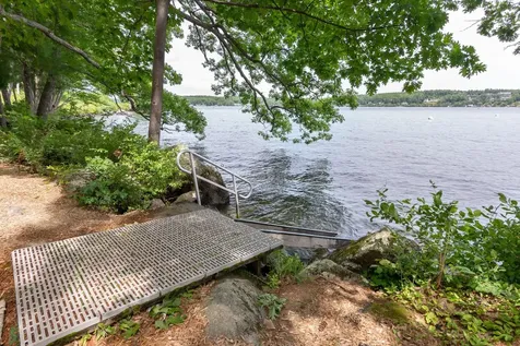 7 Harvest Lane Laconia NH 03246