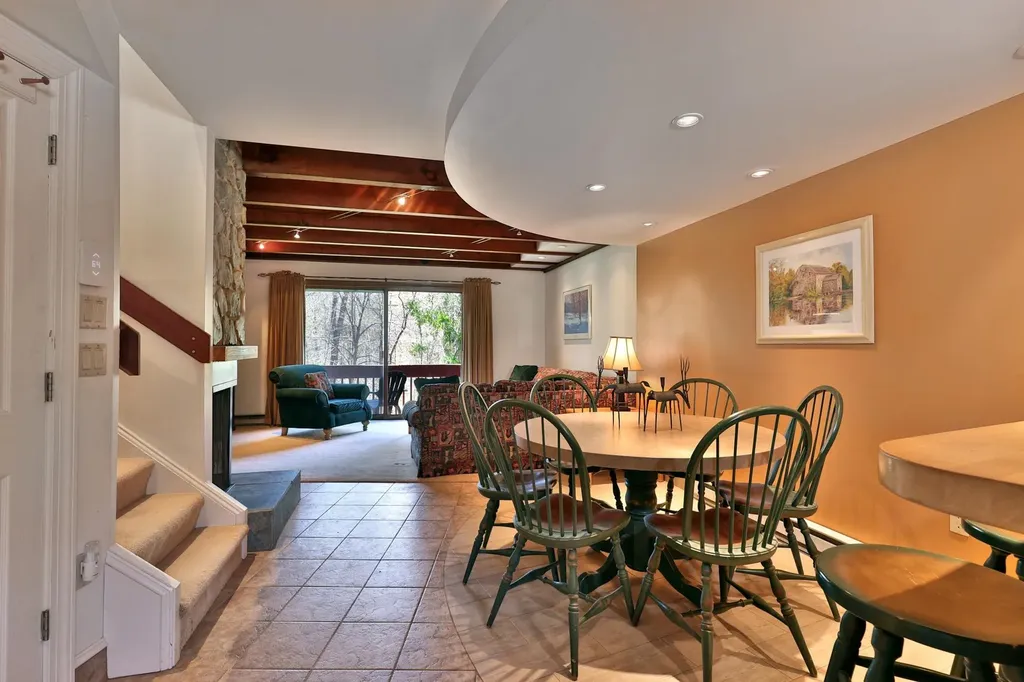 768 East Mountain Road Killington VT 05751