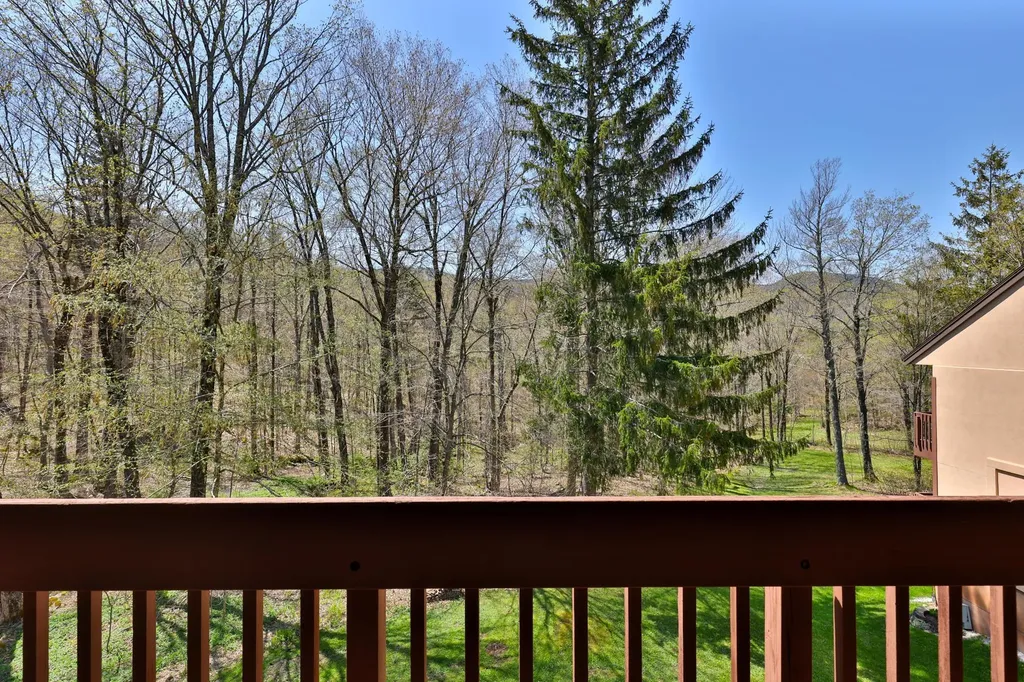 768 East Mountain Road Killington VT 05751