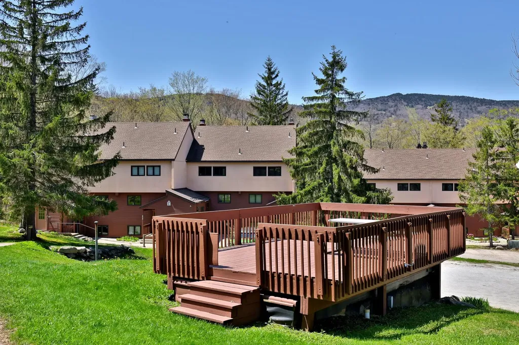 768 East Mountain Road Killington VT 05751