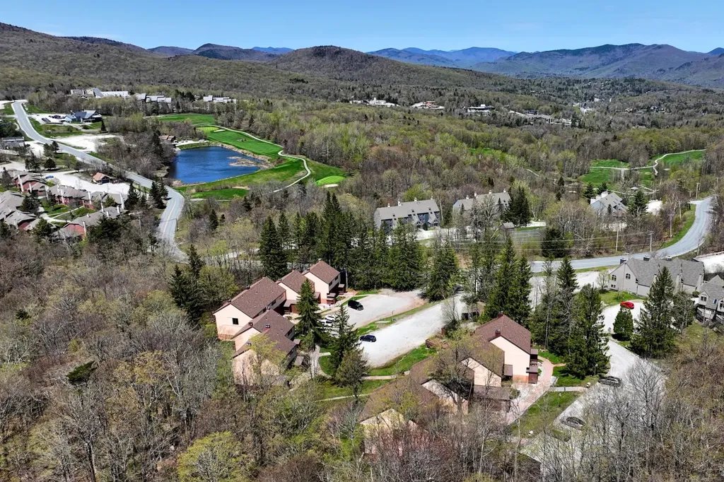 768 East Mountain Road Killington VT 05751