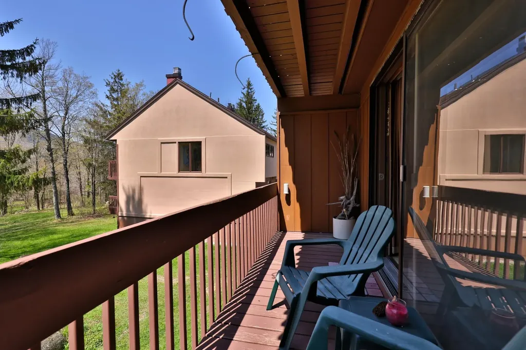 768 East Mountain Road Killington VT 05751