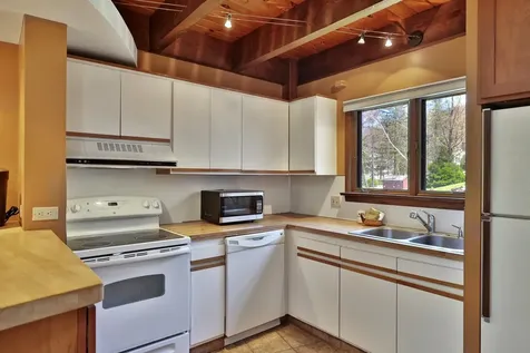 768 East Mountain Road Killington VT 05751