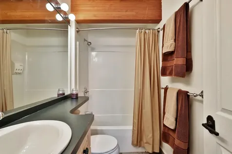 768 East Mountain Road Killington VT 05751