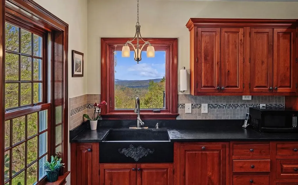 217 Granite Hill Road Wilmot NH 03287