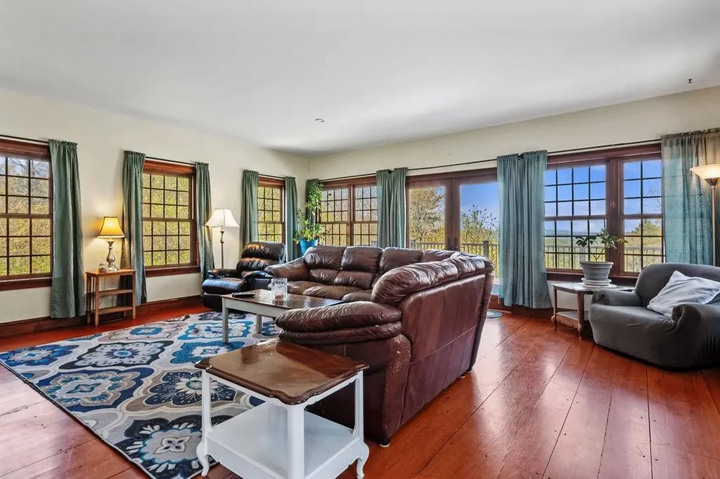 217 Granite Hill Road Wilmot NH 03287