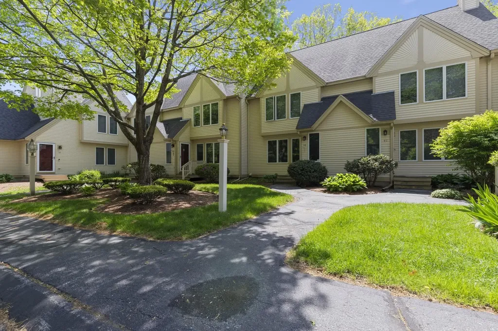 40 Prestonfield Road Nashua NH 03064