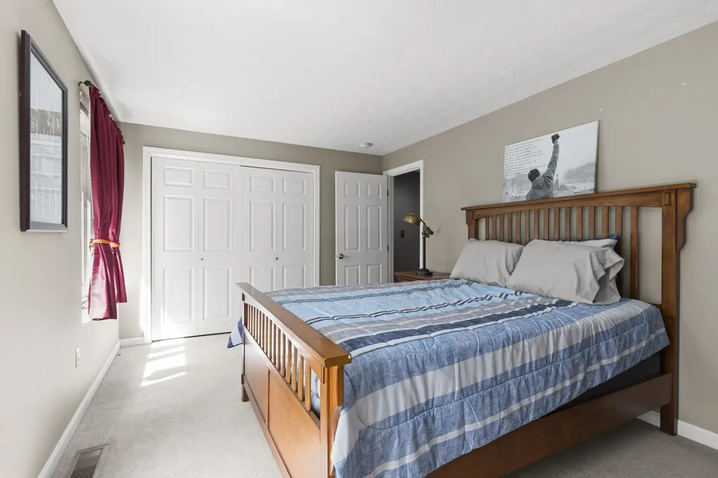 40 Prestonfield Road Nashua NH 03064