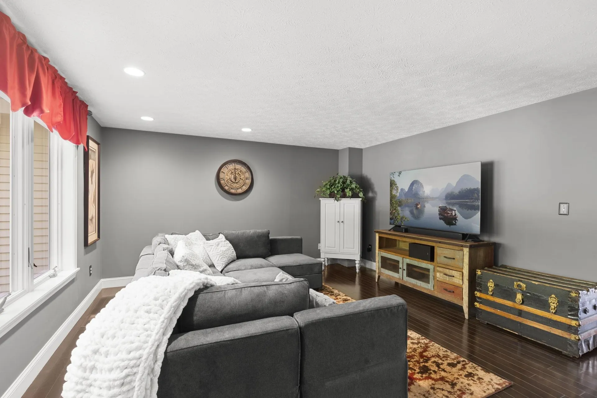 40 Prestonfield Road Nashua NH 03064