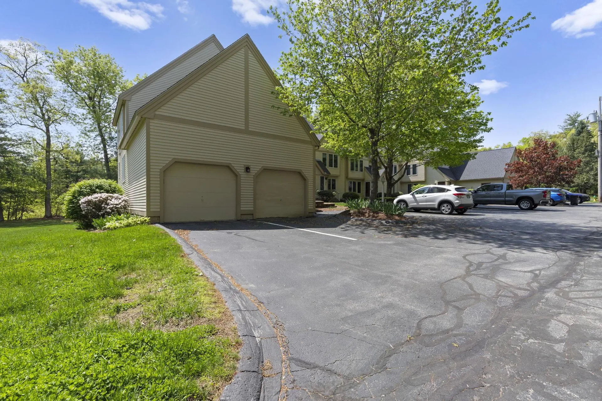 40 Prestonfield Road Nashua NH 03064