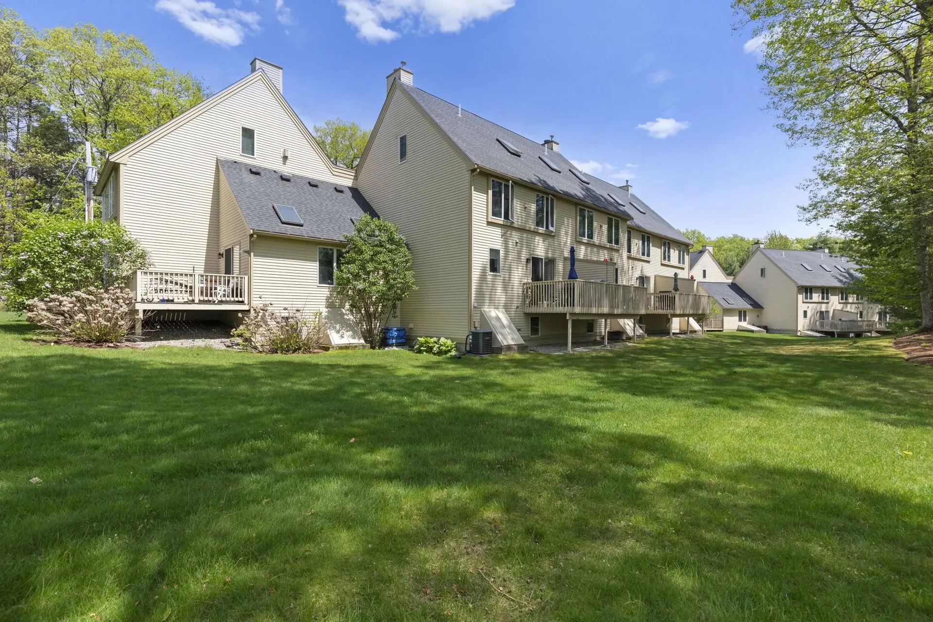 40 Prestonfield Road Nashua NH 03064