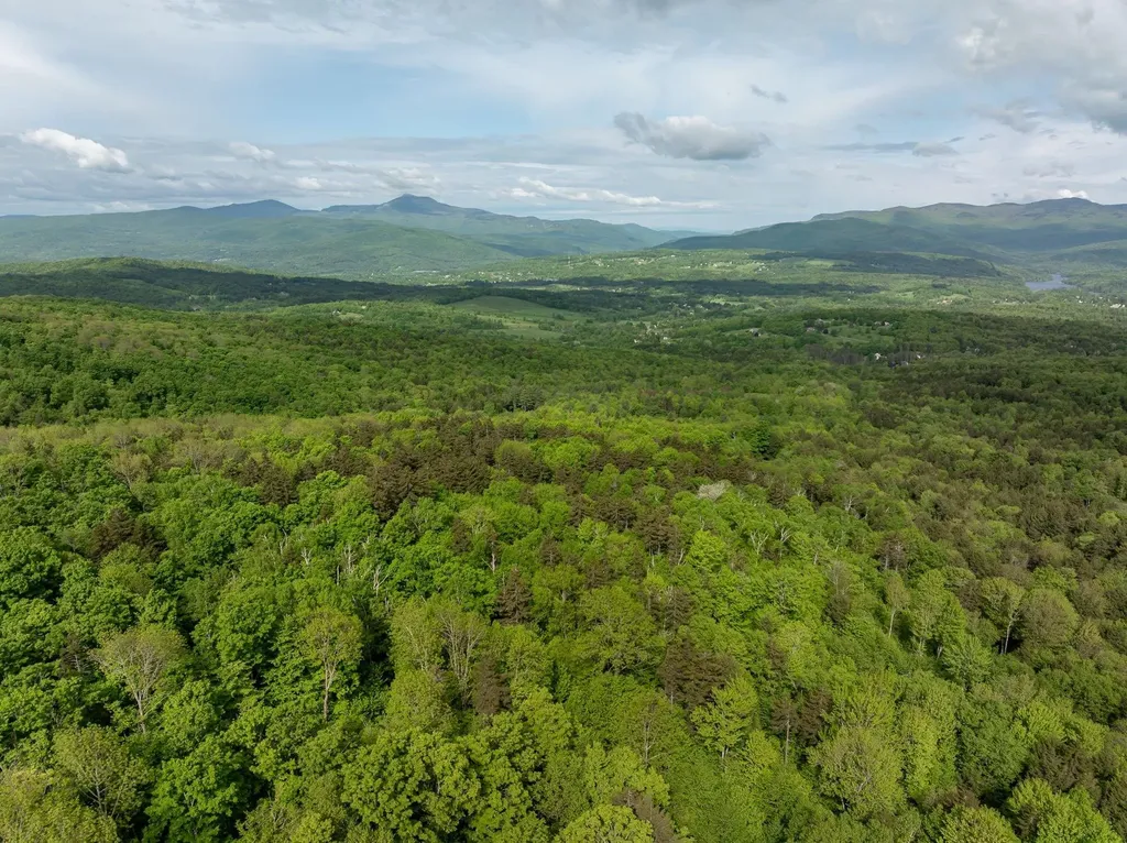 00 Bear Creek Lane Waterbury VT 05671