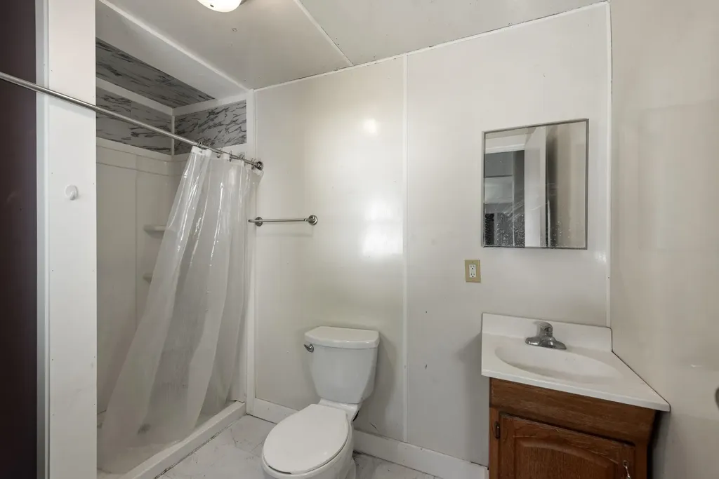 14 Winter Street Plymouth NH 03264