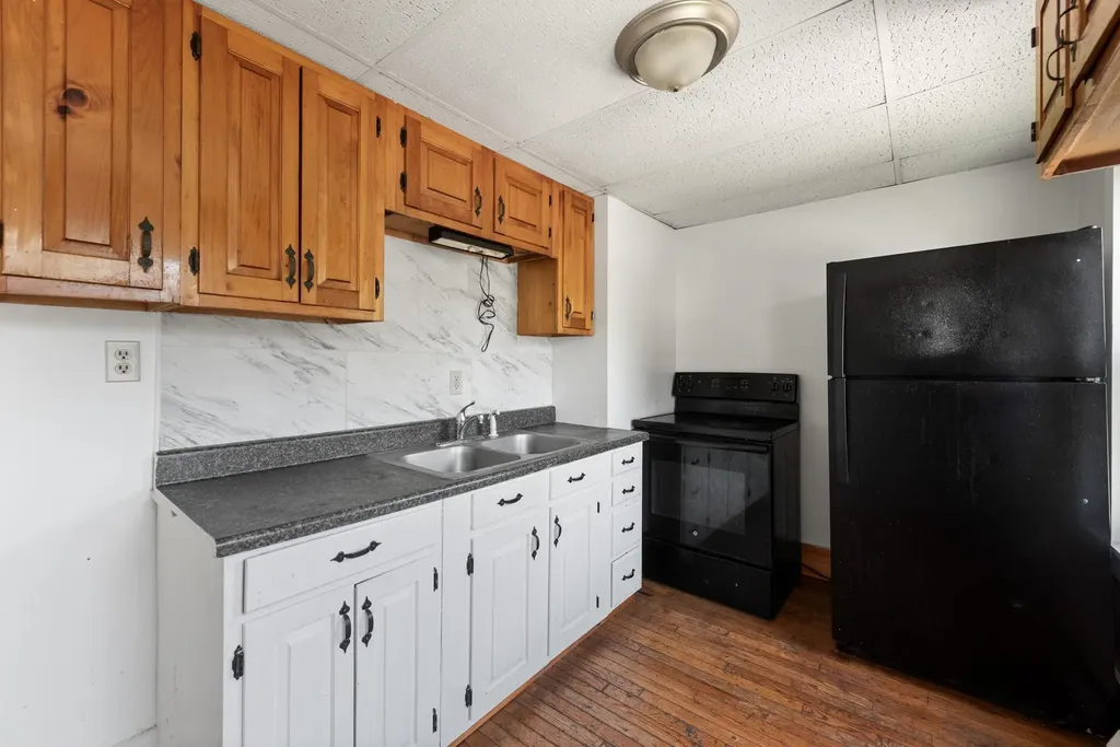 14 Winter Street Plymouth NH 03264