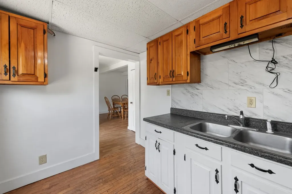 14 Winter Street Plymouth NH 03264