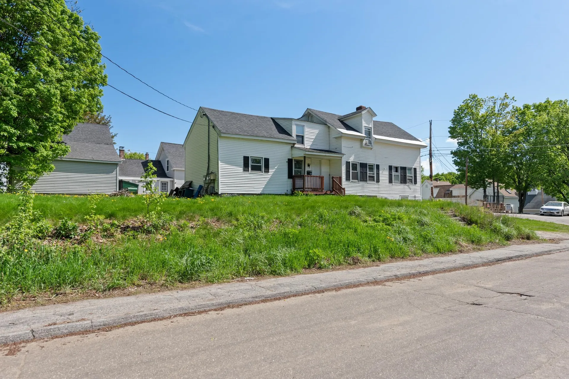 14 Winter Street Plymouth NH 03264