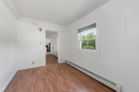 14 Winter Street Plymouth NH 03264