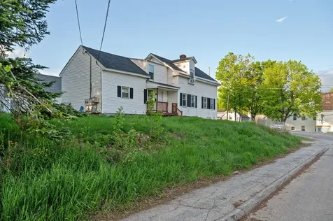 14 Winter Street Plymouth NH 03264