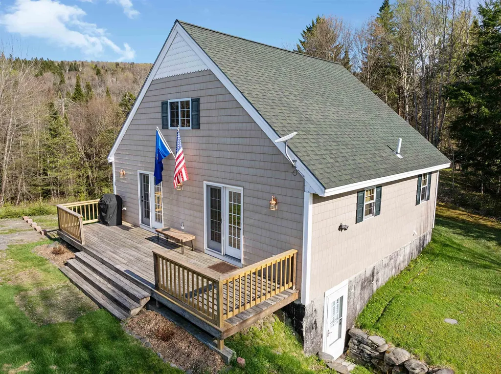 48 Meadow View Drive Pittsburg NH 03592
