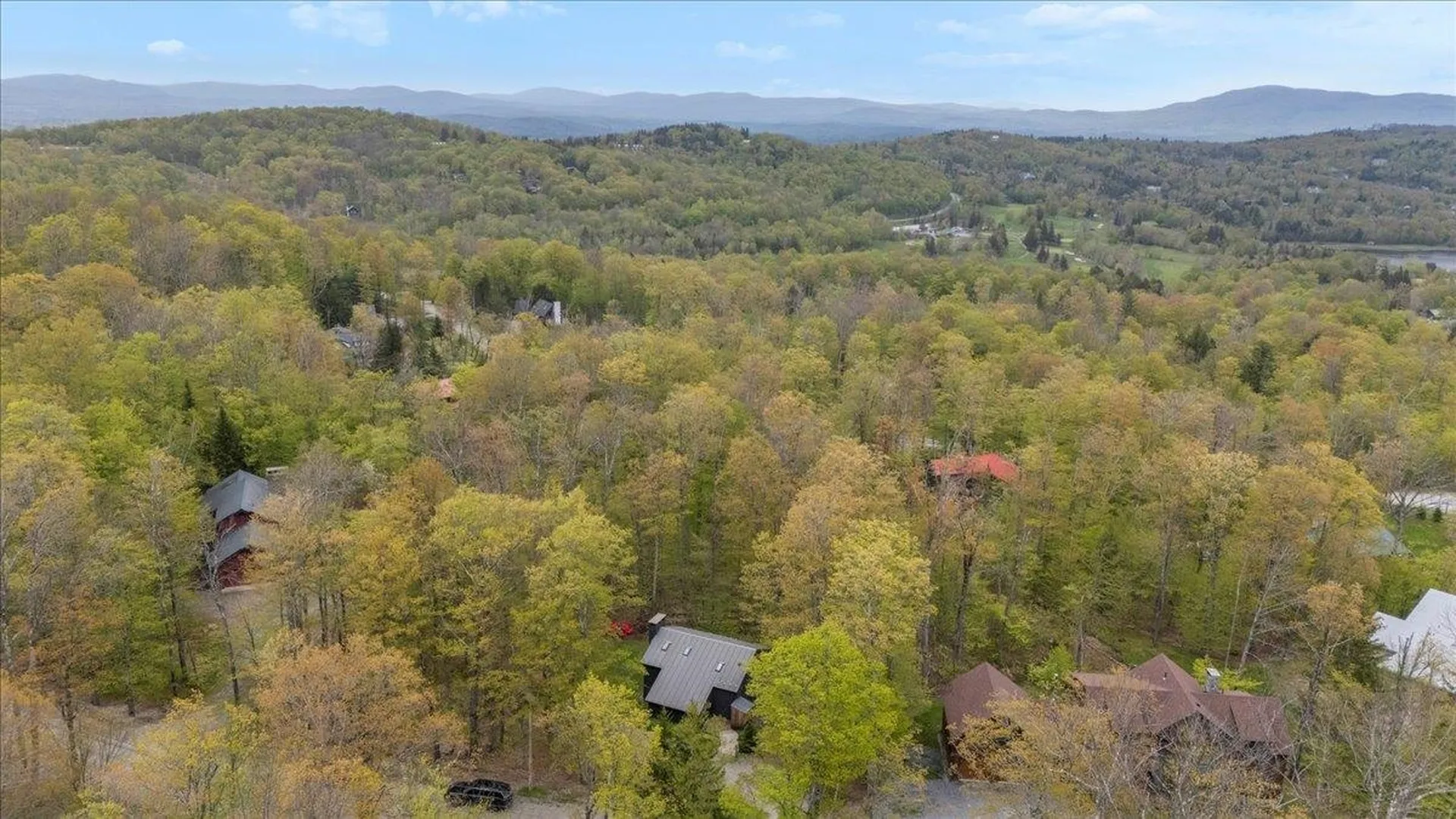 6 Roundtree Road Winhall VT 05340