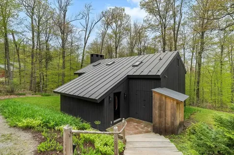 6 Roundtree Road Winhall VT 05340