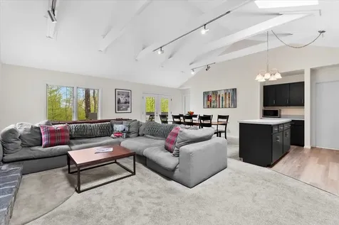 6 Roundtree Road Winhall VT 05340