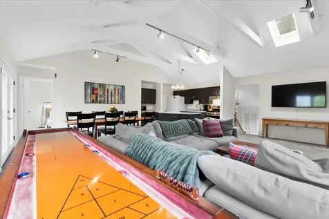 6 Roundtree Road Winhall VT 05340